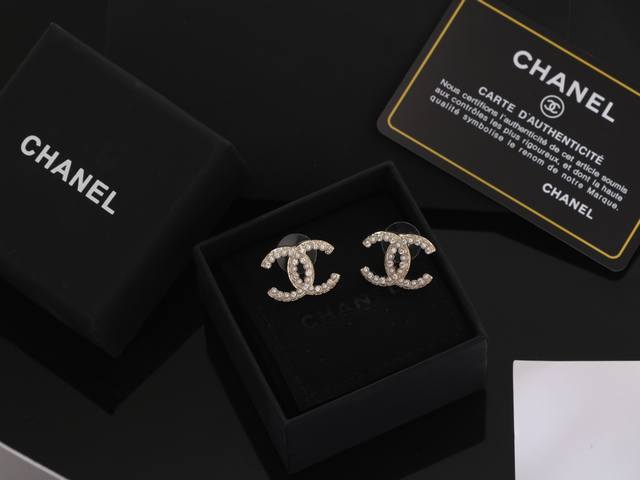 小香新款 Chanel香奈儿 耳钉 原版一摸一样的原单货 高端定制 原版黄铜 每一个细节媲美专柜正品 业内仅此一家全世界专柜自购正品打 7