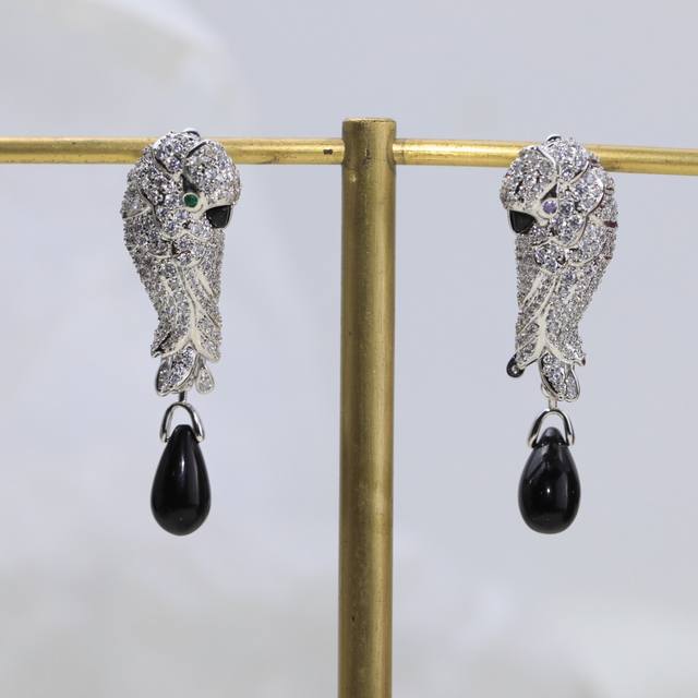 卡地亚 高级珠宝系列 Cartier 鹦鹉耳钉 精工高版本 9 时尚奢侈 银针防过敏 亚金材质 厚金电镀 带logo