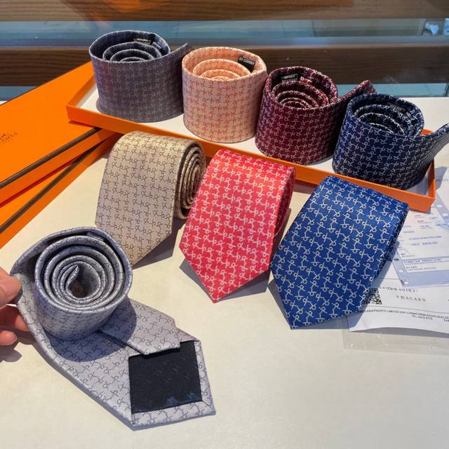 配包装 爱马仕h字母男士新款领带系列 让男士可以充分展示自己个性 0%顶级斜纹真丝手工定制