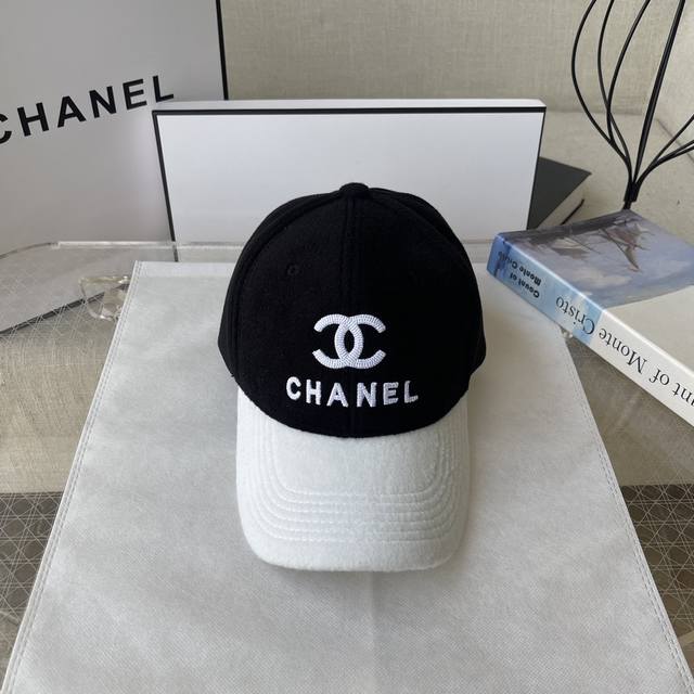 Chanel新款秋冬棒球帽 毛绒绒的非常舒服 闭眼入的一款