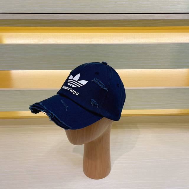 新品balencia*A 巴黎世家联名款新款棒球帽 现货秒发简约时尚超级无敌好看的帽子 原单货比起其他帽子的优势