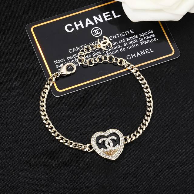 小香 Chanel 新款爱心手链 专柜同步上新 双c手链 精工打造原版一致黄铜材质
