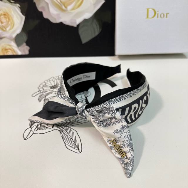 配专柜包装 Dior 迪奥 最新丛林系列发箍 小仙女快入手 特殊材质 不嘞头 可盐可甜