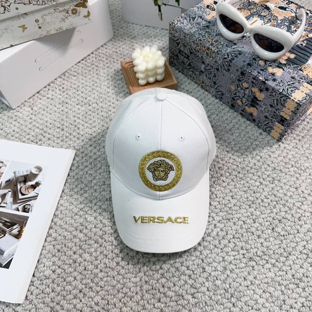 Versace 范思哲 23秋款款棒球帽最简洁的款式 专柜最新上市 市面独一无二版本 进口面料 做工走线整齐 绝对的高品质