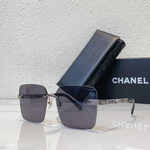 Chanel香奶奶款 Model:Ch6299 金属质感超轻无负重感 日常佩戴凹造型墨镜推荐 小红书博主推荐款 Size 60-15-140 眼镜墨镜太阳镜