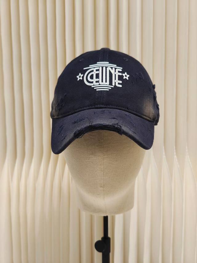 跑量得 Celine 23秋冬时装秀版logo 搭配洗水破洞棒球帽 时尚风直卷帽子渔夫帽棒球帽针织帽