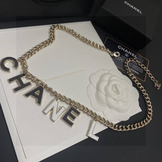Chanel香奈儿 中古 字母项链小香家的款式真心无需多介绍每一款都超好看 精致大方 非常显气质