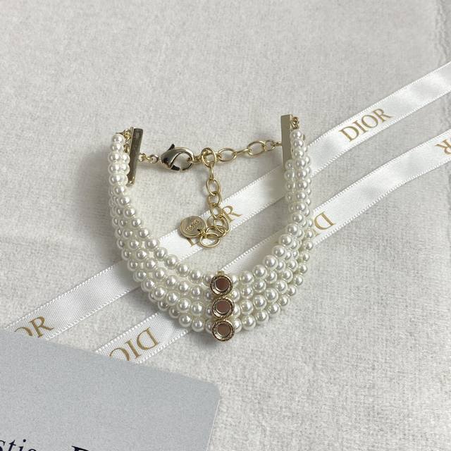 编码h517 Dior手链热销款火爆上新 迪奥四层珍珠手链 复古温柔 轻奢绝美