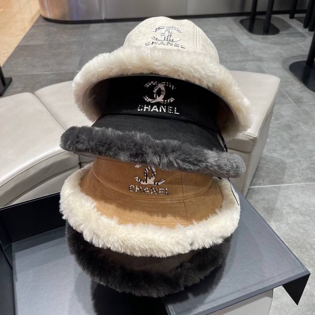 Chanel香奈儿秋冬新款羊羔毛渔夫帽 最新毛边设计 氛围感十足 就狠狠狠高级