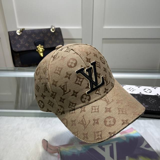 上新 路易威登 Louis Vuitton 新品棒球帽 代购版本 时尚潮流 高端做工 非一般的品质 细节看实拍哦