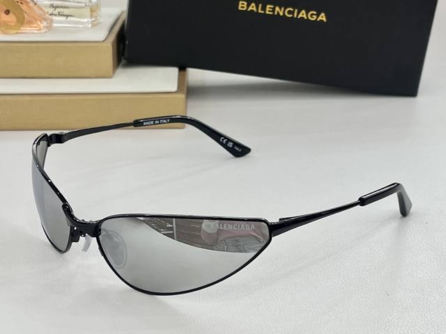 Balenciaga Mod Bb0315S Size 63-14- 高级原版bb鼻拖 佩戴舒适