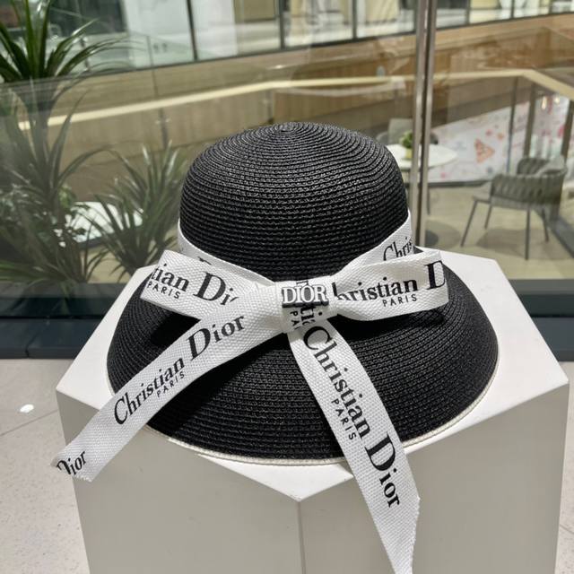 Dior迪奥 2023的新款草编遮阳草帽盆帽沙滩风 简约大方 百搭单品 出街首选 新款帽型超美腻 新品上架 - 点击图像关闭