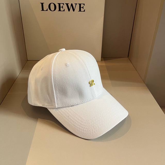 Loewe罗意威高品质棒球帽 早春面料 质感超好 版型正喔 - 点击图像关闭