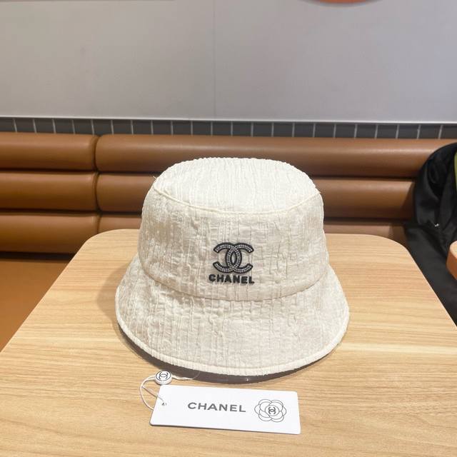 Chanel香奈儿 2024新款高级感小香风渔夫帽 遮阳又超好搭配 出街单品