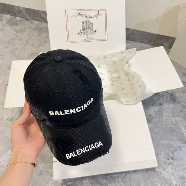 配防尘袋 Balenciaga巴黎世家 2024早春新款做旧水洗棒球帽 专柜经典款 男女通用