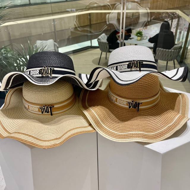 Dior迪奥 2023新款草编拼色大帽沿草帽 度假休闲必备 优雅大方的一款