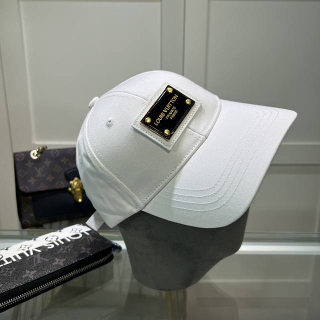 Louivuittonlv专柜新款路易威登家刺绣棒球帽 简单大方 男女通用遮阳帽