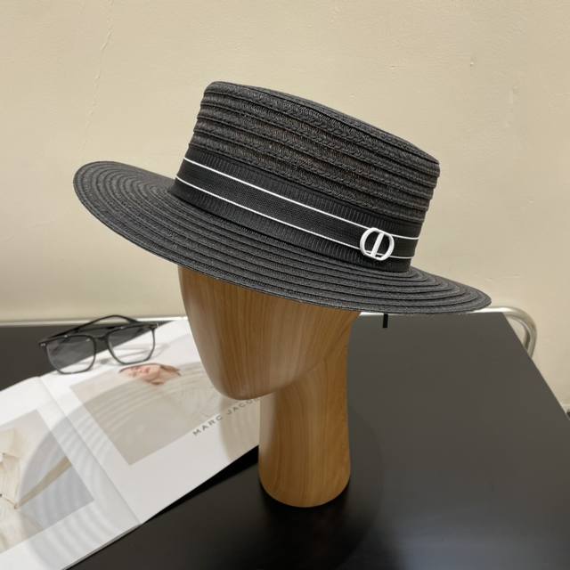 Dior迪奥 2024的新款草编遮阳草帽盆帽沙滩风 简约大方 百搭单品 出街首选 新款帽型超美腻 新品上架