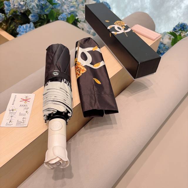 Chanel 香奈儿 新款玫瑰花头柄金枝 三折自动折叠晴雨伞 选用台湾进口uv防紫外线伞布 原单代工级品质.
