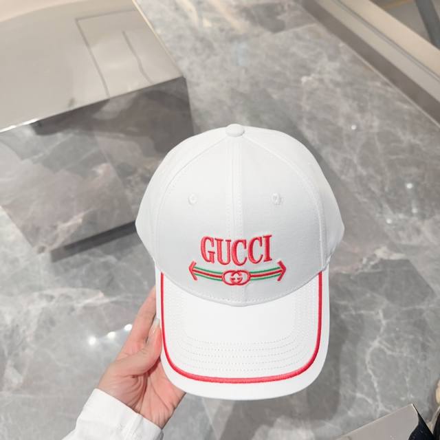 Gucci 棒球帽高档大气上档次 低调奢华 方便携带 跑量