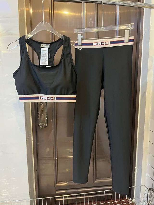 Gucci古奇新款高弹力健身瑜伽服运动套装~塑腰小背心 修身提臀显瘦打底裤脚 码数 Sm L Xl - 点击图像关闭