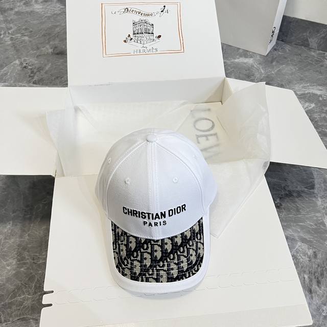 配防尘袋 Dior迪奥 2024早春新款重工刺绣棒球帽 专柜经典款 男女通用