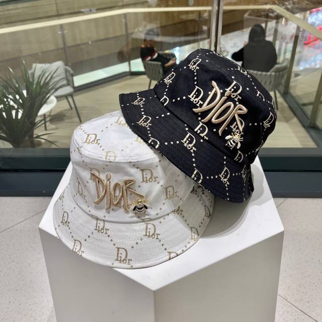 高版本 Dior迪奥新品迪奥渔夫帽，Ab机场look，质量代购版本，适合日常穿搭的一款渔夫帽