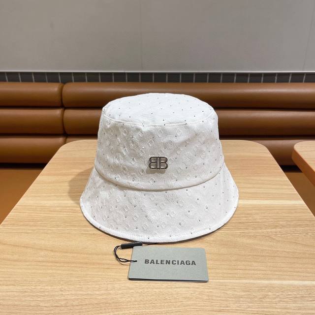 Balenciaga巴黎世家2024夏季新款渔夫帽，帆布帽，简约休闲百搭款，头围57Cm