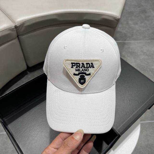Prada 普拉达 2024春夏新品棒球帽 代购版本！时尚潮流，非一般的品质，细节看实拍哦