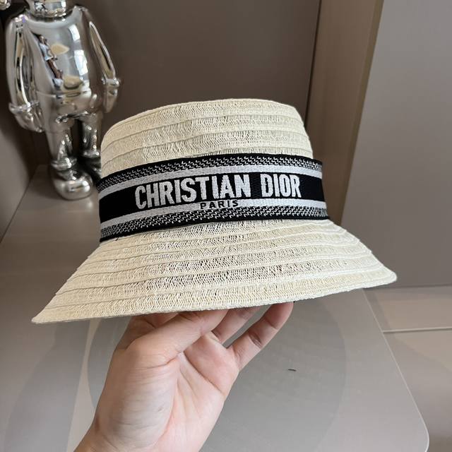 Dior迪奥新款草帽，平顶桶帽，黑 卡其 粉三色 头围57Cm