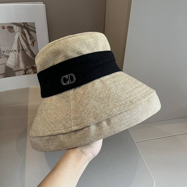 Dior迪奥棉麻渔夫帽，可折叠，头围57Cm