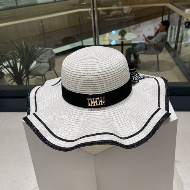 Dior迪奥草帽，名媛风遮阳帽，细草制作，头围57Cm