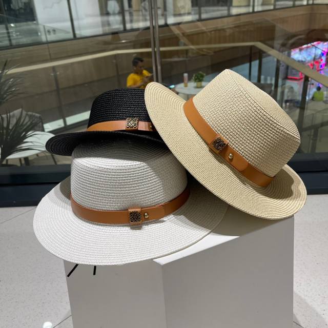 Loewe罗意威 2023新款草编大牌皮带编织草帽，度假休闲必备，优雅大方的一款