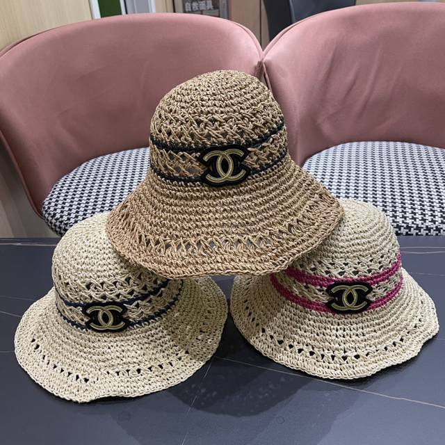 Chanel香奈儿 2024新款小香风草编大沿沙滩帽折叠草帽渔夫帽，独特设计～夏天海边首选～
