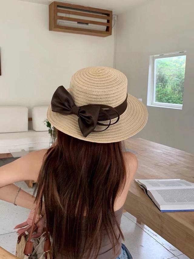 Chanel香奈儿草帽，蝴蝶结平顶礼帽，日本支持制作，高级断面蝴蝶结，遮阳防晒百搭