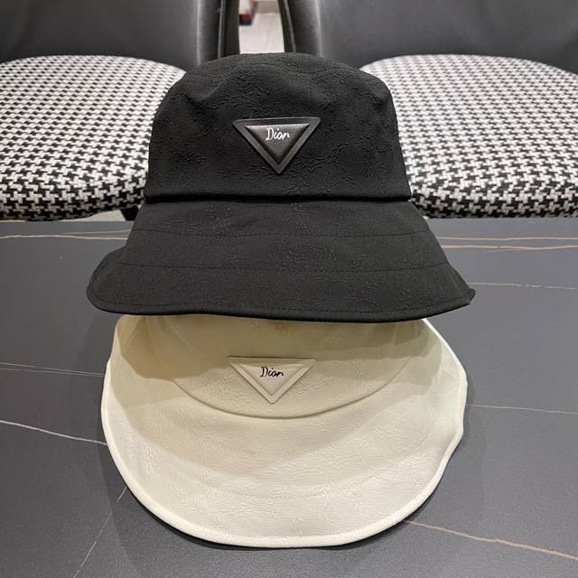 Dior 迪奥 2024春新款渔夫帽， 精致純也格调很有感觉，很酷很时尚，质量超赞
