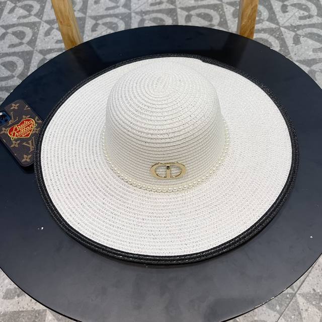 迪奥大檐草帽 Dior迪奥草帽，太阳帽，沙滩遮阳帽帽，名媛风，搭配飘带，头围57Cm