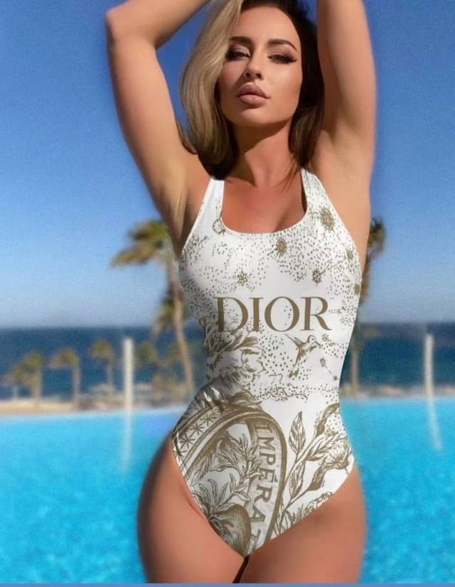特价 Dior新款泳衣适合多种场景的游泳衣♀海边 游泳池 温泉 水上乐园 漂流都可以内搭也完全可以 百搭款 码数：S M L Xl