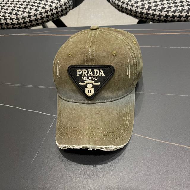 普拉达prada 2024新款经典三角标棒球帽日常刚需 颜色完美 帽型正点 简直谁戴都好看质量超赞