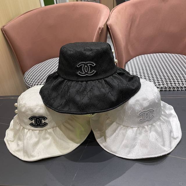 Chanel香奈儿 新款大沿高级感小香风渔夫帽，遮阳又超好搭配，出街单品相