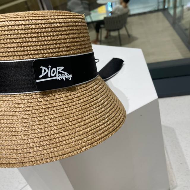 Dior迪奥草帽，名媛风遮阳帽，大蝴蝶节头围57Cm
