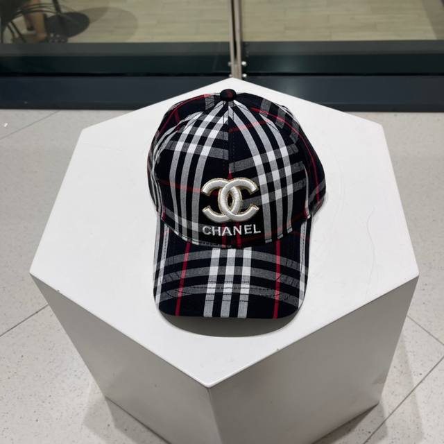 Chanel香奈儿 新款简约刺绣logo棒球帽，新款出货，大牌款超好搭配，赶紧入手！