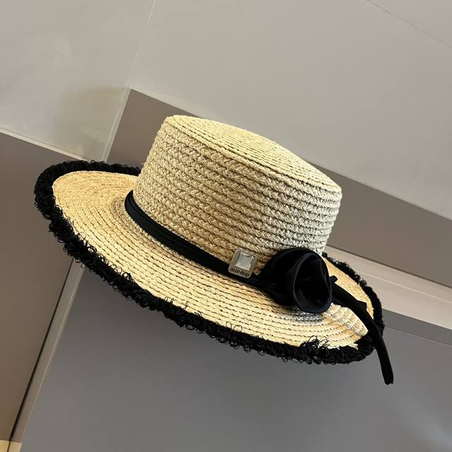 缪缪miumiu拉菲草帽，平顶礼帽，拉菲草制作，高端定制，头围57Cm