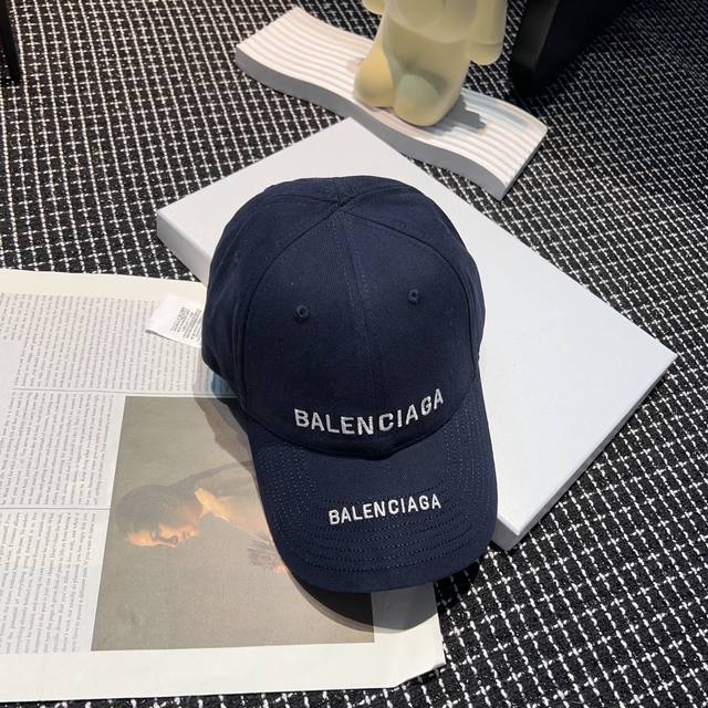 特批 巴黎balenciaga水洗棒球帽双排logo帽子 Balenciaga 巴黎世家新款双排字母刺绣棒球帽定织斜纹磨毛面料，超有质感 众多明星网红上身的款式