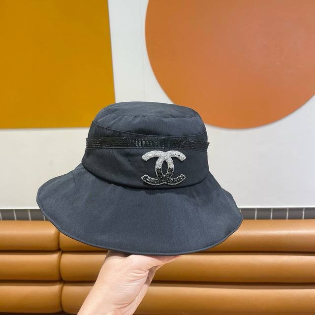香奈儿chanel-秋冬新款渔夫帽，经典小香风，手抓帽，头围57Cm