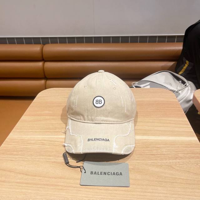 Balenciaga巴黎世家春夏款新款个性棒球帽，高品质透气性巨佳，四季佩戴款 高颜值时尚单品！ 男女同款