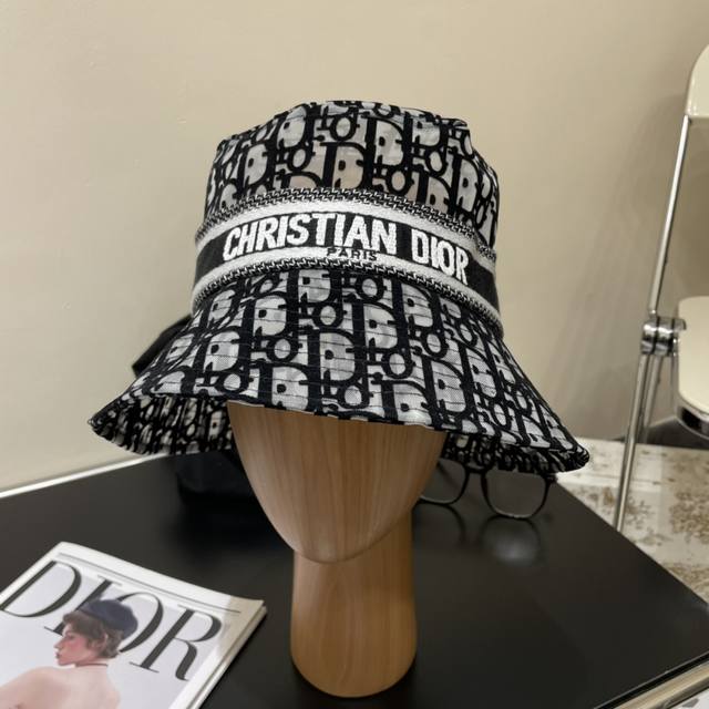 高版本. Dior迪奥新品迪奥网纱渔夫帽，Ab机场look，质量代购版本，适合日常穿搭的一款渔夫帽