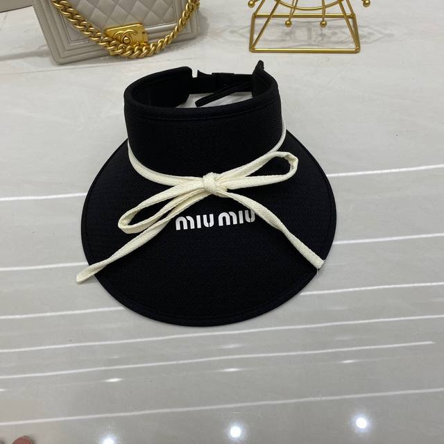 跑量 Miu～新款蝴蝶结空顶帽 升级版高品质！ 黑白配色百搭高级！