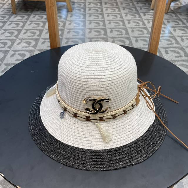 Chanel香奈儿国民风草帽，新款草帽，名媛风 版型好看，头围57Cm