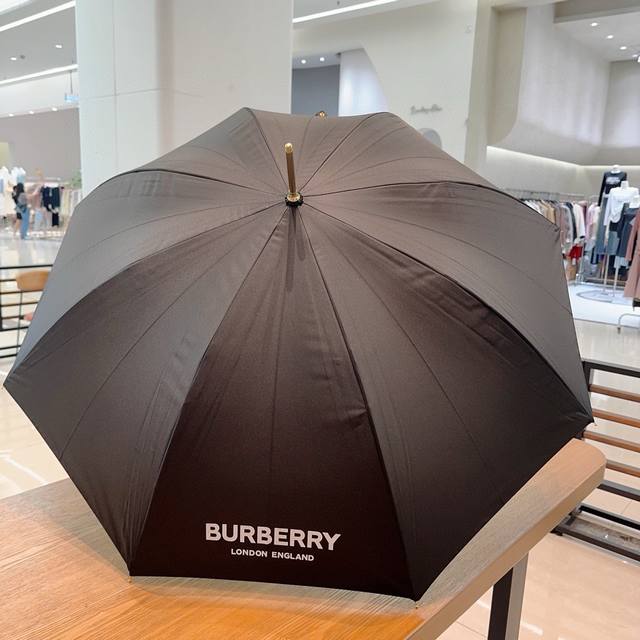 特批 Burberry 巴宝莉 直杆长伞 年度巅峰之作 经典 高雅 时髦 特别值得骄傲就是其超强的防晒功能 遮光率 Uv遮挡率 紫外线 都是一级棒的 格 金属巴